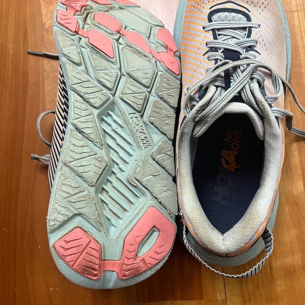 Hoka Rincon Running Shoes - Picture 3 of 3